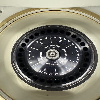Eppendorf 5417C Centrifuge image 0